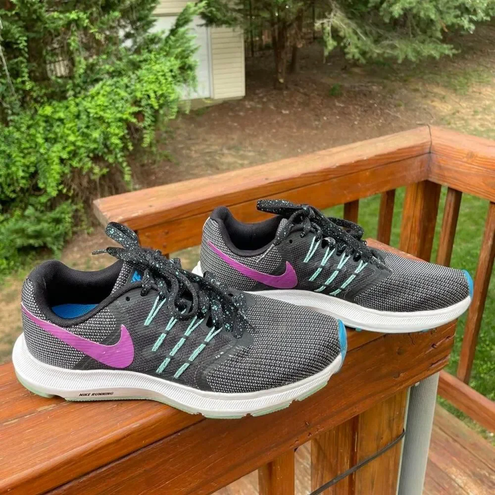 Nike Run Swift Women's 6 Black and Purple Running Sneakers